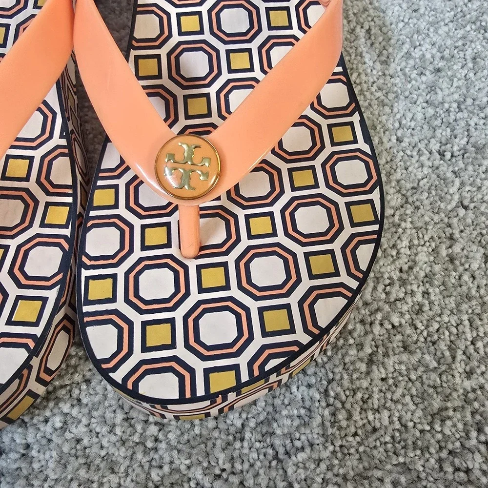 Tory Burch Cutout Curved Wedge Flip‎ Flops Fresh Melon Ballet Pink Octagon Used